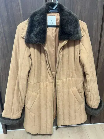 ELLE SPORTS 베이지 코트