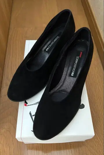 컴포지션 9 펌프스