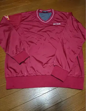 Srixon 빨간색 V넥 긴팔 자켓