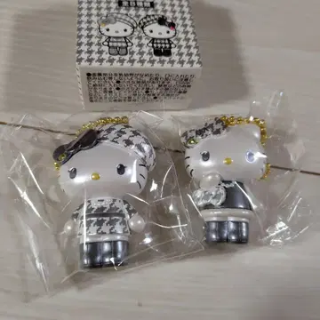 헬로키티 흑백 걸리시 시크릿 마스코트 참