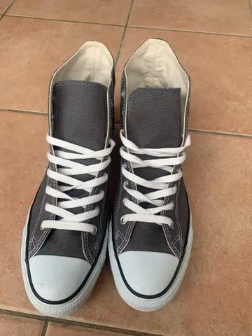 28.0cm Converse Chuck Taylor 가격 인하 가능