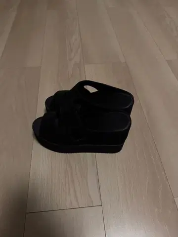 블랙 플랫폼 샌들