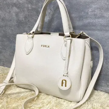 [컨디션 최상] FURLA 훌라 미네르바 숄더백 가죽 화이트