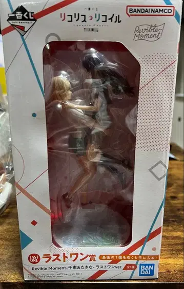 리코리스 리코일 치사토와 타키나 피규어