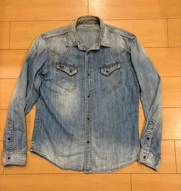 라이트 블루 데님 셔츠