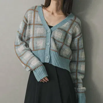 [ 미사용 새상품 택 없음 ] 모헤어 체크 크롭 가디건