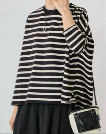 BEARDSLEY 와이드 티셔츠 빅 실루엣 보더