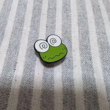 케로케로케로피? 핀 배지