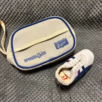 오니츠카타이거 파우치와 신발 모양 키링