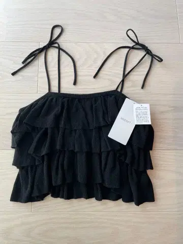 Discoat 프릴 니트 뷔스티에 블랙