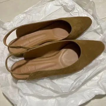 브라운 스웨이드 슬링백 신발