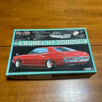 LAUREL HT 2000SGX 1/24 스케일