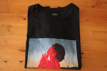 LOVE ALL SERVE ALL T셔츠 S 사이즈