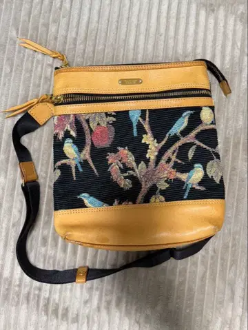 Master-piece와 nowartt의 콜라보 가방