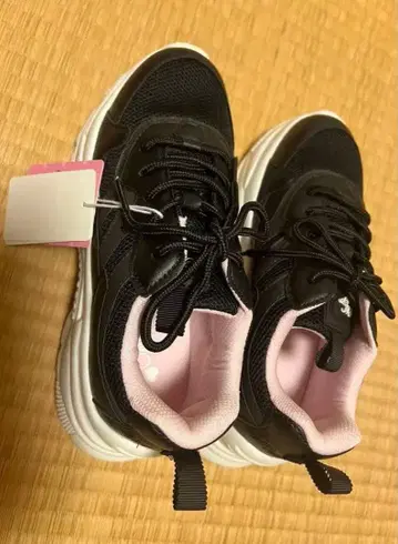 mezzo piano 스니커즈 미사용 새상품