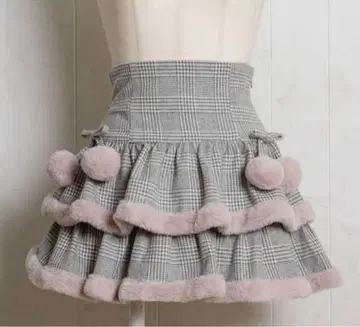 pium 피 퍼 달린 티어드 미니 스커트