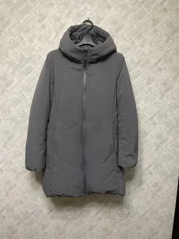 새상품급 유니클로 그레이 후드 부착 롱 다운 자켓