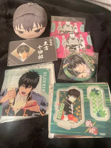 은혼 히지카타 토시로 캔뱃지 아크릴 스탠드 봉제 인형 명함 세트