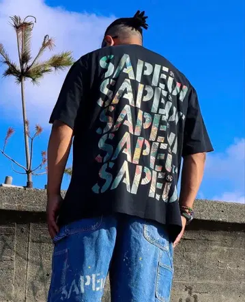 SAPEur T셔츠