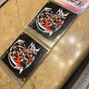 AjuG-irls CD 2장 세트와 전단지 사인 포함