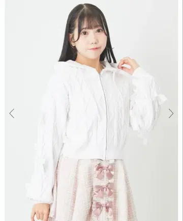 Ank Rouge 소매 리본 니트 후드티 화이트