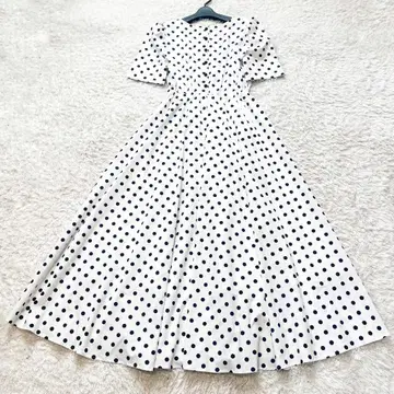 2025 세븐텐 바이 미호카와히토 하프 슬리브 도트 원피스