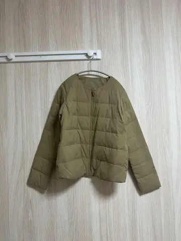 THE NORTH FACE 카키 다운 자켓