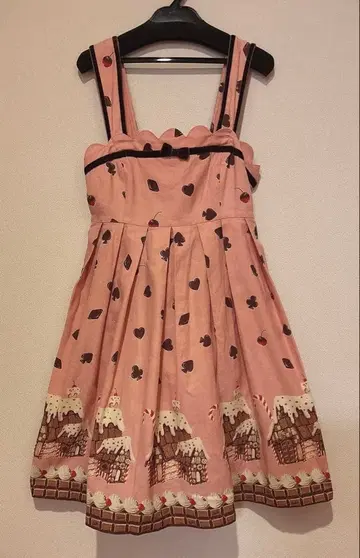 [ 초레어 ] 에밀리 템플큐트 헥센하우스 오버롤 스커트 핑크