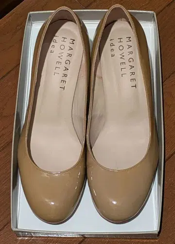 MARGARET HOWELL 베이지 펌프스 중간 힐 23.5cm