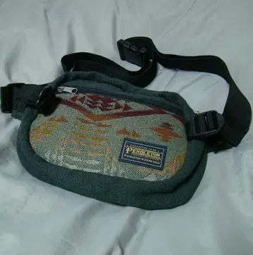 시크하고 세련된 새상품급 PENDLETON 바디백 웨스트 파우치