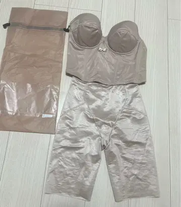 드레스용 뷔스티에 & 거들 [노바레제]