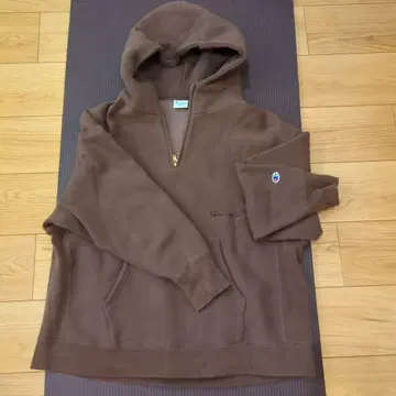 FRAMeWORK CHAMPION 별주 리버스 위브 하프 지퍼 후드티