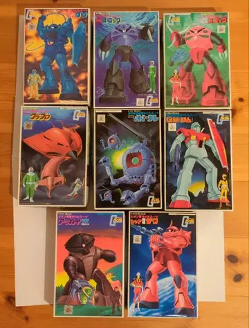 미개봉 건담 프라모델 구형 키트 세트