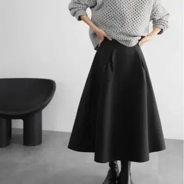 가격 인하 중 ELFRANK 플레어 롱 스커트 블랙