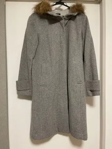 그레이 퍼 후드 롱 코트
