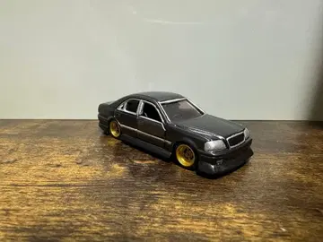 토미카 크라운 애슬릿 170계 개조 커스텀