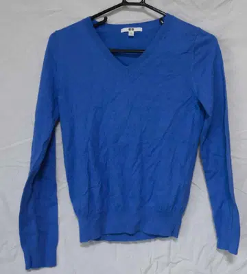유니클로 캐시미어 S 파랑 V넥 긴팔 니트