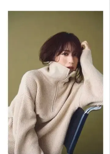 미라 오웬 카라부착 스키퍼 니트 풀오버