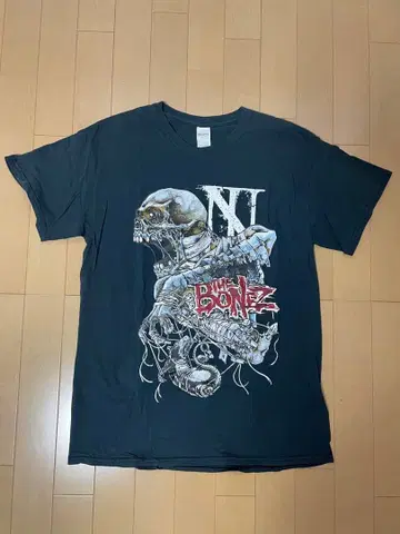 THE BONEZ Damaged Skull Tee 해골 티셔츠