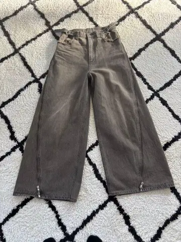 GRANCY 브라운 배기 데님