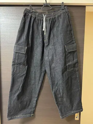 다크 그레이 카고 팬츠