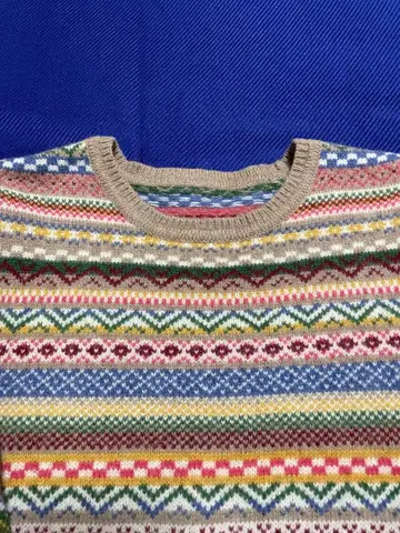 페어아일 패턴 긴팔 니트 스웨터