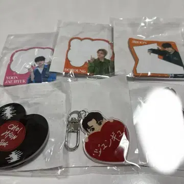 TREASURE 캡슐 토이