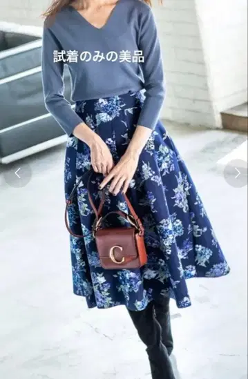 쿠미쿄쿠 컨디션 최상 시착만 한 상품 부케 플라워 프린트 랜덤 턱 스커트