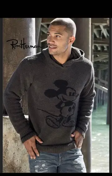 Disney x Barefoot Dreams 미키 후드티 사이즈 4