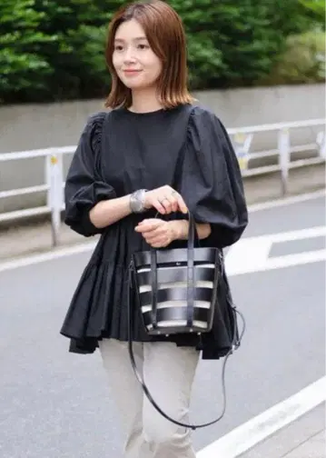 저널 스탠다드 코튼 티어드 롱 슬리브 블라우스