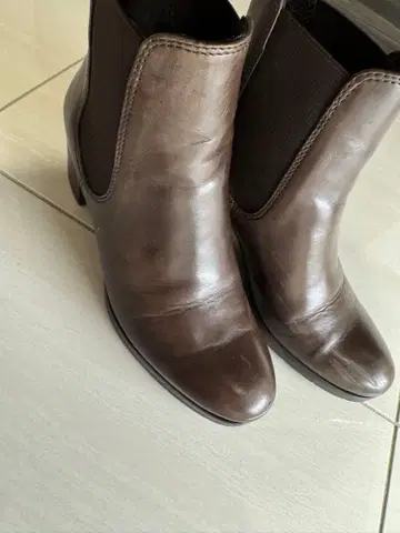 브라운 가죽 숏부츠