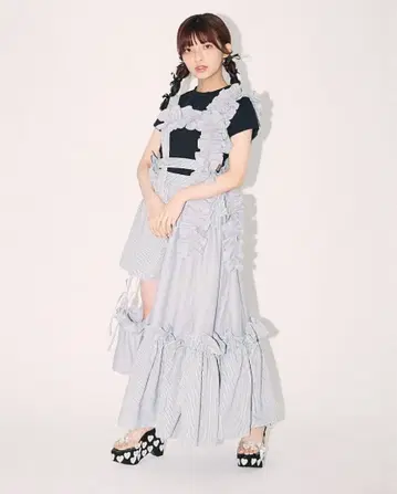 릴릴리 lilLilly 그레이 스트라이프 프릴 하네스