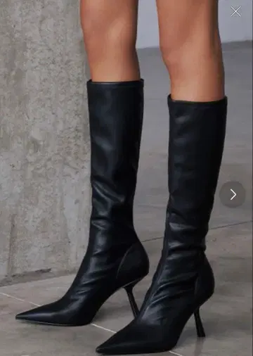 슬랜트 힐 롱 부츠