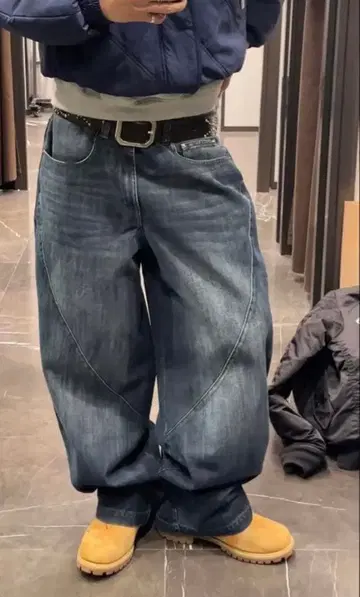 ZARA 벌룬 핏 스티치 진 와이드 40